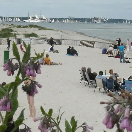 Near Seabeach * Laboe