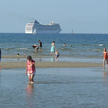 Lejlighed Near Seabeach *